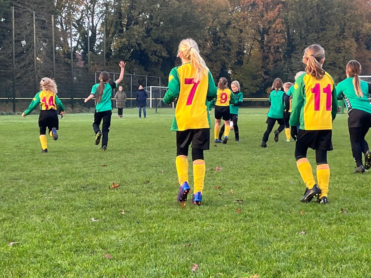 HZM M09 2 FC Almere M09 1 HZM 22 hzm-m09-2-fc-almere-m09-1-hzm-22